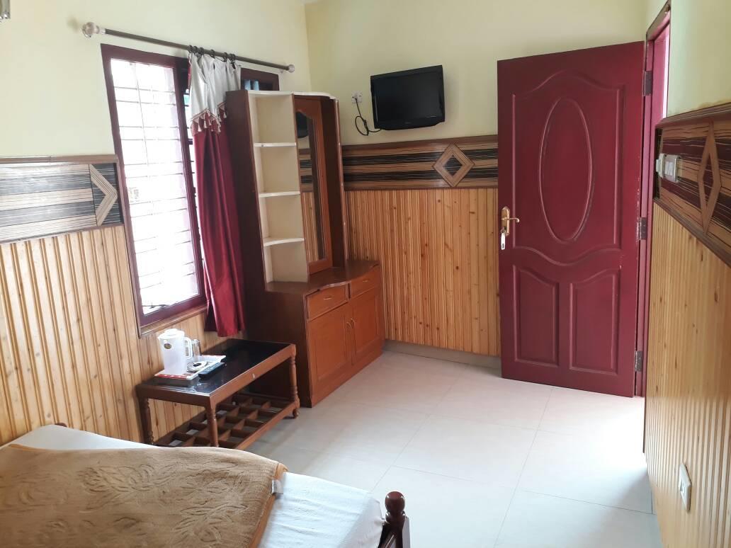 Yogi Residency Hotel Kodaikanal Exterior photo